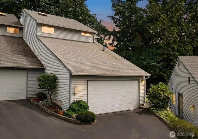 Photo 1 of Townhouse for sale at 11306 101st Place Ne #1306, Kirkland, WA 98033 | MLS# NWM2552471 | Listing updated on 2026-09-22