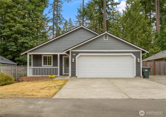 Photo 1 of Single family home for sale at 3320 College St Se, Lacey, WA 98503 | MLS# NWM2552562 | Listing updated on 2026-09-22