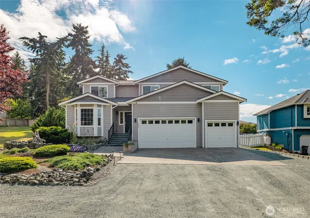 Photo 2 of Single family home for sale at 557 Fort Ebey Rd, Coupeville, WA 98239 | MLS# NWM2552572 | Listing updated on 2026-09-22