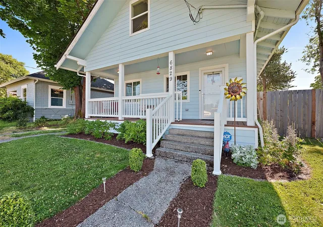 Photo 2 of Single family home for sale at 6829 S Thompson Ave, Tacoma, WA 98408 | MLS# NWM2552575 | Listing updated on 2026-09-25