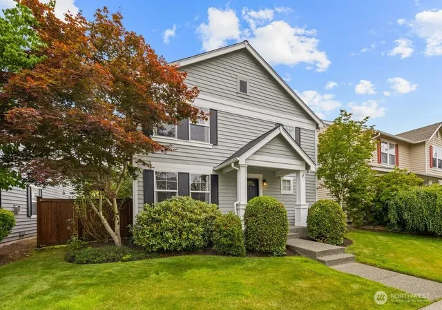 Photo 3 of Single family home for sale at 9731 228th Terrace Ne, Redmond, WA 98053 | MLS# NWM2552621 | Listing updated on 2026-09-25