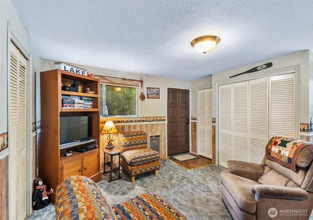 Photo 4 of Single family home for sale at 870 N Colony Surf Dr, Lilliwaup, WA 98555 | MLS# NWM2552622 | Listing updated on 2026-09-22