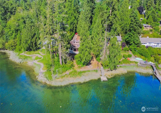 Photo 1 of Single family home for sale at 4320 Shore Dr Nw, Gig Harbor, WA 98335 | MLS# NWM2552651 | Listing updated on 2026-09-29