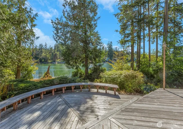 Photo 4 of Single family home for sale at 4320 Shore Dr NW, Gig Harbor, WA 98335 | MLS# NWM2552651 | Listing updated on 2026-09-29