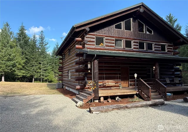 Photo 3 of Single family home for sale at 40 E Seahawks Way, Belfair, WA 98528 | MLS# NWM2552660 | Listing updated on 2026-09-26