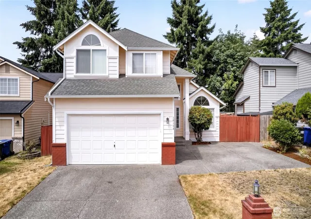 Photo 1 of Single family home for sale at 10124 Se 242nd Place, Kent, WA 98030 | MLS# NWM2552665 | Listing updated on 2026-09-22