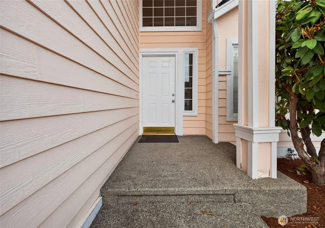 Photo 3 of Single family home for sale at 10124 SE 242nd Place, Kent, WA 98030 | MLS# NWM2552665 | Listing updated on 2026-09-22