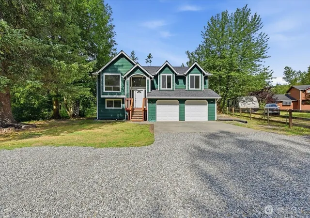 Photo 3 of Single family home for sale at 18313 437th Drive Se, Gold Bar, WA 98251 | MLS# NWM2552675 | Listing updated on 2026-09-22