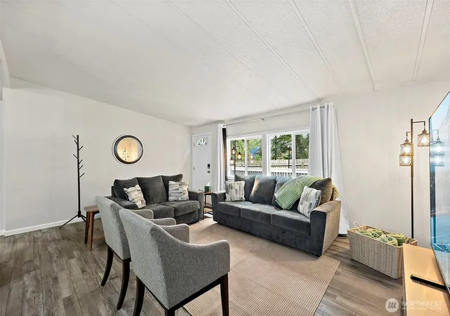 Photo 3 of Manufactured home for sale at 7591 SE Fragaria Rd, Olalla, WA 98359 | MLS# NWM2552676 | Listing updated on 2026-09-30