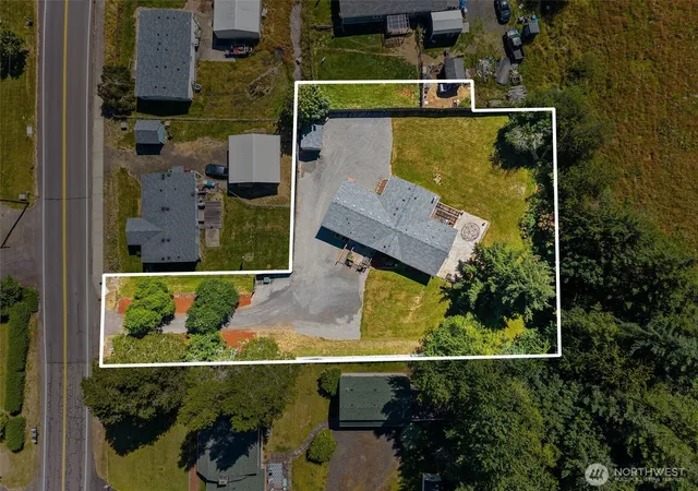 Photo 2 of Manufactured home for sale at 795 King, Winlock, WA 98596 | MLS# NWM2552678 | Listing updated on 2026-09-22