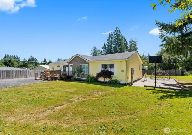Photo 4 of Manufactured home for sale at 795 King, Winlock, WA 98596 | MLS# NWM2552678 | Listing updated on 2026-09-22