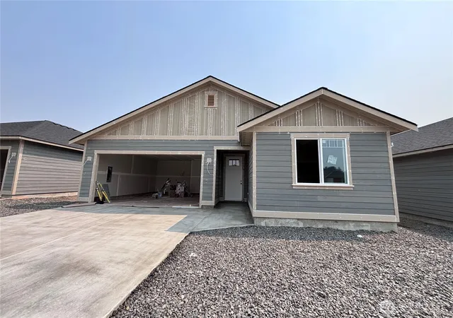 Photo 2 of Single family home for sale at 2604 N Emery St, Ellensburg, WA 98926 | MLS# NWM2552689 | Listing updated on 2026-09-22