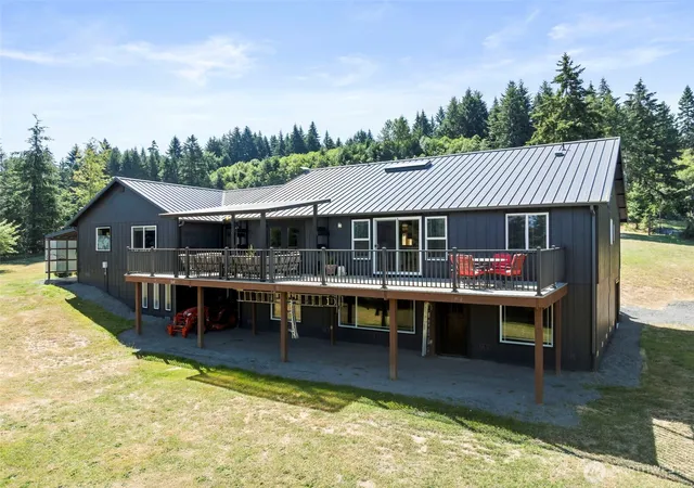 Photo 3 of Single family home for sale at 154 Budgett Ln, Chehalis, WA 98532 | MLS# NWM2552691 | Listing updated on 2026-10-02