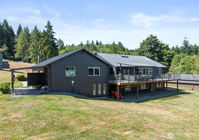 Photo 4 of Single family home for sale at 154 Budgett Ln, Chehalis, WA 98532 | MLS# NWM2552691 | Listing updated on 2026-10-02