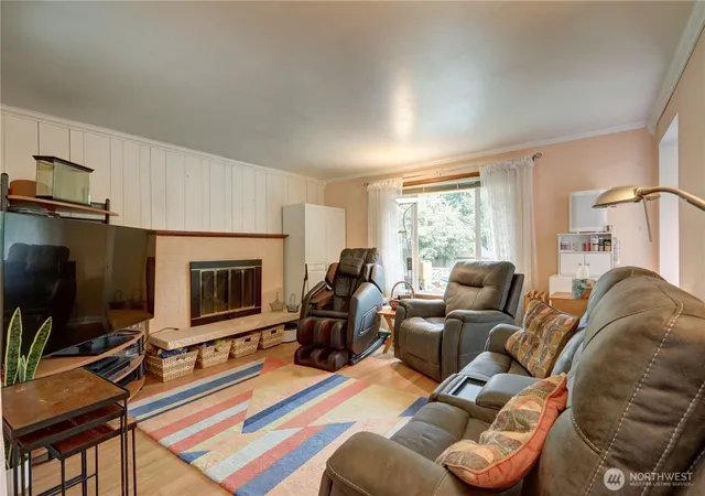 Photo 3 of Single family home for sale at 2346 SW 339th Street, Federal Way, WA 98023 | MLS# NWM2552703 | Listing updated on 2026-09-24