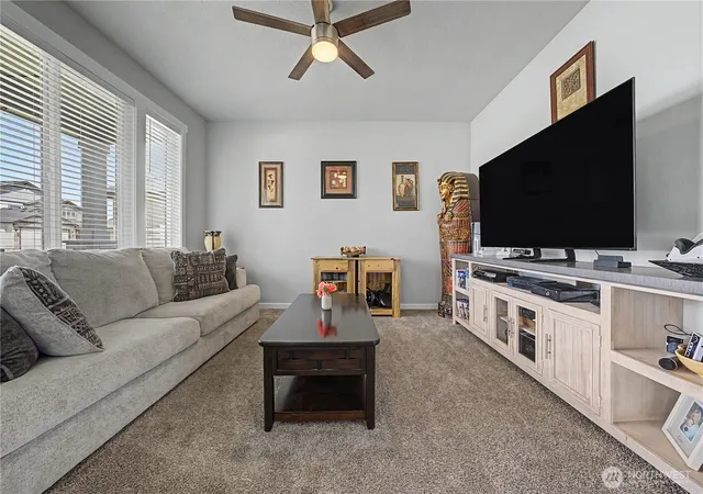 Photo 2 of Single family home for sale at 4717 W Thrush St, Moses Lake, WA 98837 | MLS# NWM2552704 | Listing updated on 2026-09-22