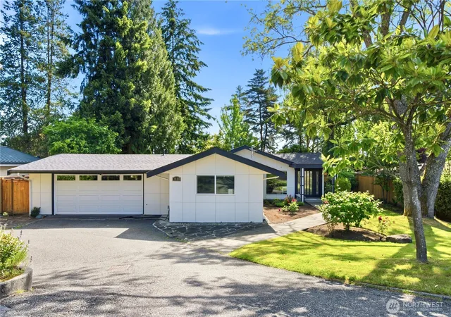 Photo 1 of Single family home for sale at 1820 101st Avenue Ne, Bellevue, WA 98004 | MLS# NWM2552716 | Listing updated on 2026-09-22