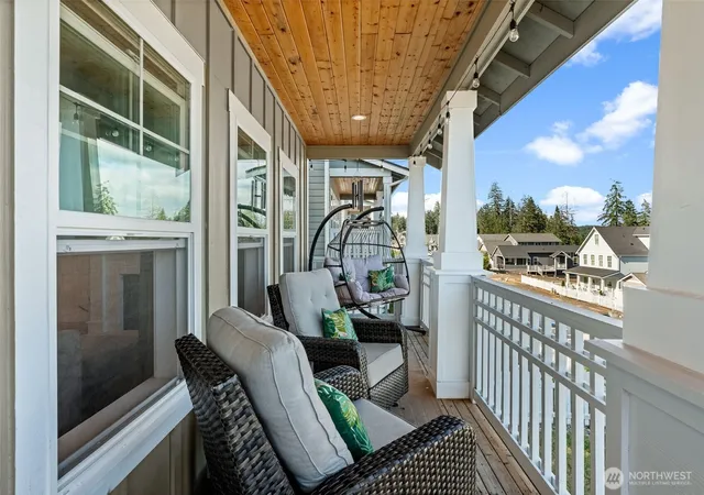 Photo 4 of Single family home for sale at 41 E Blackwell St, Allyn, WA 98524 | MLS# NWM2552719 | Listing updated on 2026-09-24