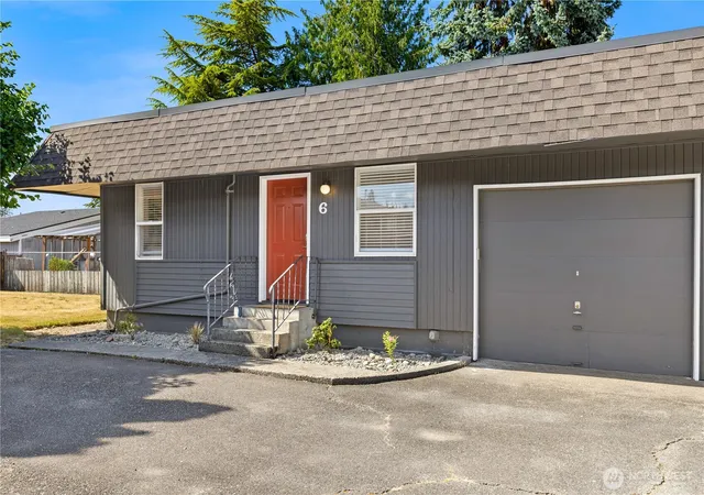 Photo 2 of Contingent at 617 140th Street S #6, Tacoma, WA 98444 | MLS# NWM2552753 | Listing updated on 2026-09-22