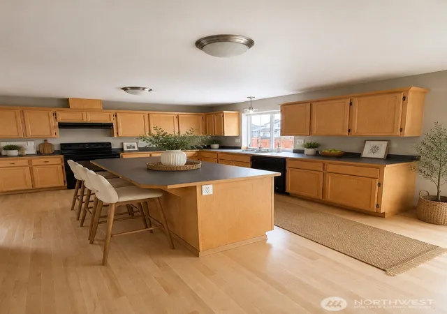 Photo 3 of Sale Pending at 17624 69th Avenue Ct E, Puyallup, WA 98375 | MLS# NWM2552771 | Listing updated on 2026-09-25