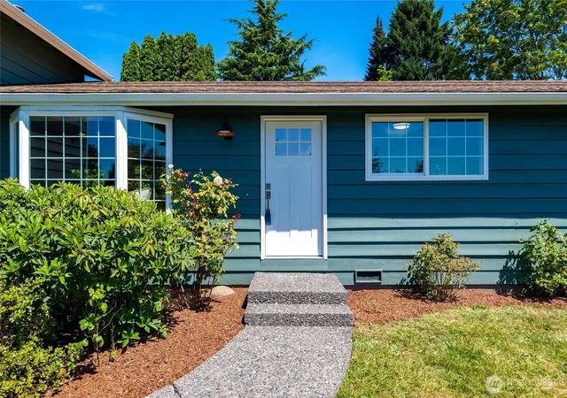 Photo 2 of Single family home for sale at 2346 Pine Dr, Ferndale, WA 98248 | MLS# NWM2552781 | Listing updated on 2026-09-24
