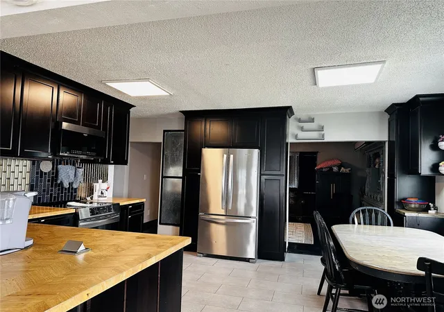 Photo 3 of Single family home for sale at 26 Ginkgo St N, Soap Lake, WA 98851 | MLS# NWM2552785 | Listing updated on 2026-09-22