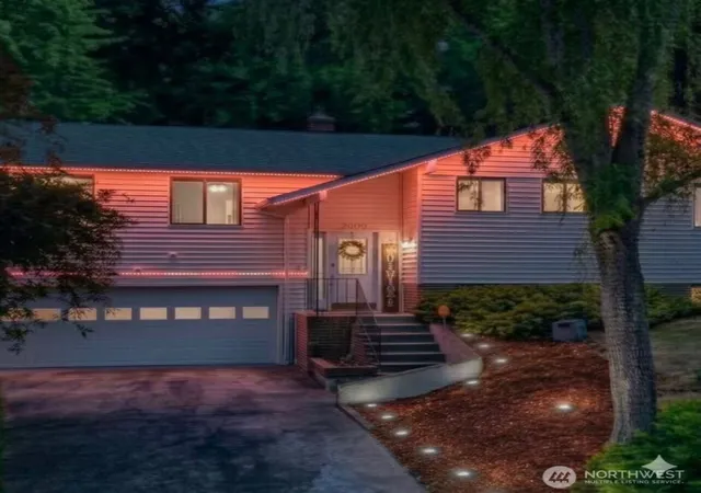 Photo 2 of Single family home for sale at 2326 Cedar Pl, Longview, WA 98632 | MLS# NWM2552786 | Listing updated on 2026-10-01
