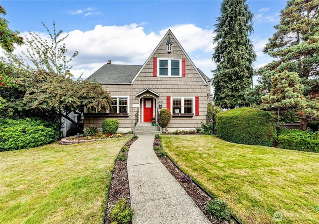 Photo 1 of Single family home for sale at 1221 E 2nd Street, Port Angeles, WA 98362 | MLS# NWM2552794 | Listing updated on 2026-10-02