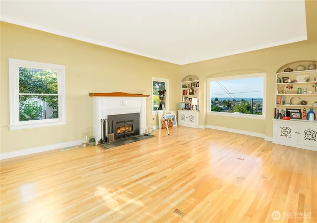 Photo 4 of Single family home for sale at 1221 E 2nd Street, Port Angeles, WA 98362 | MLS# NWM2552794 | Listing updated on 2026-10-02