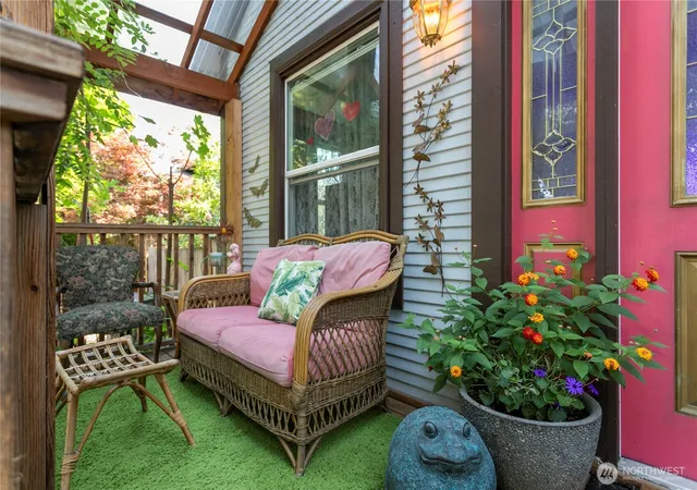 Photo 4 of Single family home for sale at 1901 Grant St, Vancouver, WA 98660 | MLS# NWM2552818 | Listing updated on 2026-09-22
