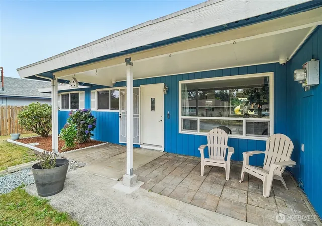 Photo 2 of Single family home for sale at 17401 Se 264th Street, Covington, WA 98042 | MLS# NWM2552845 | Listing updated on 2026-09-28