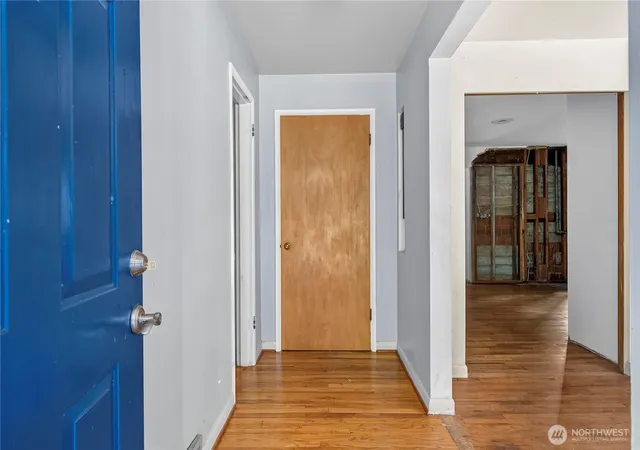 Photo 3 of Sale Pending at 16030 33rd Avenue NE, Lake Forest Park, WA 98155 | MLS# NWM2552915 | Listing updated on 2026-07-23
