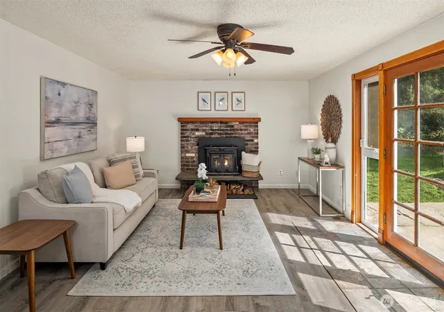 Photo 3 of Single family home for sale at 28444 Retreat Kanaskat Rd Se, Ravensdale, WA 98051 | MLS# NWM2552941 | Listing updated on 2026-09-30