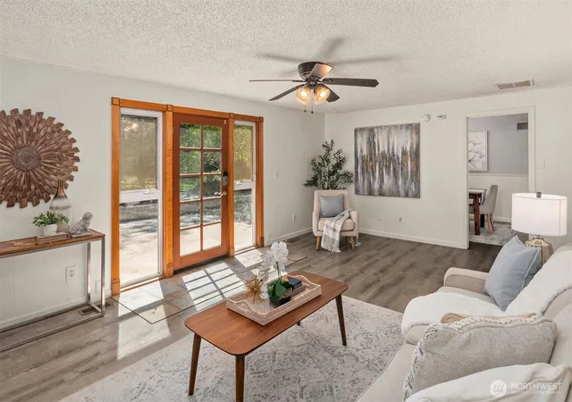 Photo 4 of Single family home for sale at 28444 Retreat Kanaskat Rd Se, Ravensdale, WA 98051 | MLS# NWM2552941 | Listing updated on 2026-09-30