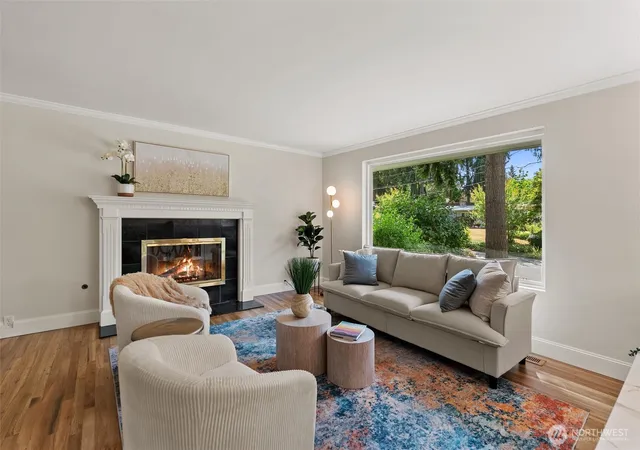 Photo 2 of Sale Pending at 1036 146th Avenue Se, Bellevue, WA 98007 | MLS# NWM2552958 | Listing updated on 2026-09-25