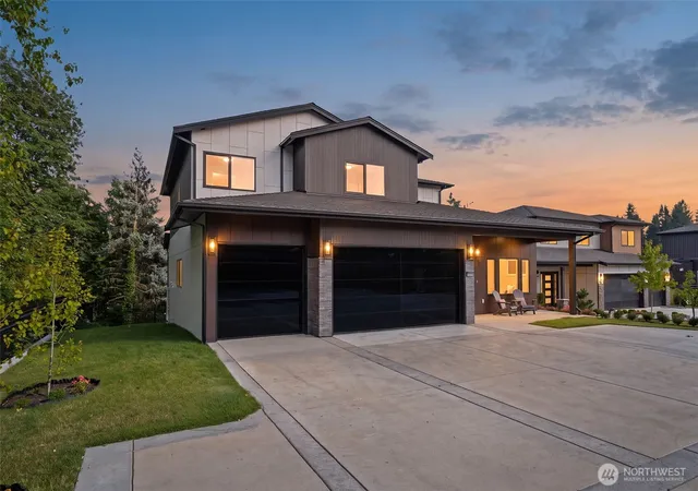 Photo 2 of Single family home for sale at 1219 158th Place Sw, Lynnwood, WA 98087 | MLS# NWM2552972 | Listing updated on 2026-10-01