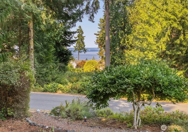 Photo 1 of Single family home for sale at 21 Kala Hts Dr, Port Townsend, WA 98368 | MLS# NWM2552983 | Listing updated on 2026-09-25