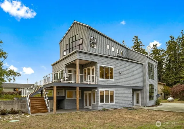 Photo 1 of Single family home for sale at 1281 Starfish Rd, Freeland, WA 98249 | MLS# NWM2552987 | Listing updated on 2026-10-01