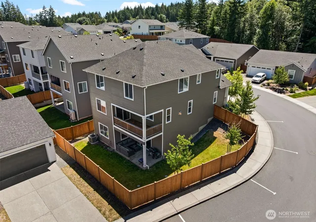 Photo 2 of Sale Pending at 6571 Skipper Ln Se, Port Orchard, WA 98367 | MLS# NWM2552992 | Listing updated on 2026-09-26