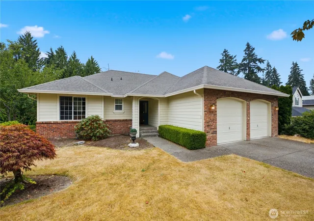 Photo 1 of Single family home for sale at 829 191st Street Sw, Lynnwood, WA 98036 | MLS# NWM2553001 | Listing updated on 2026-09-22
