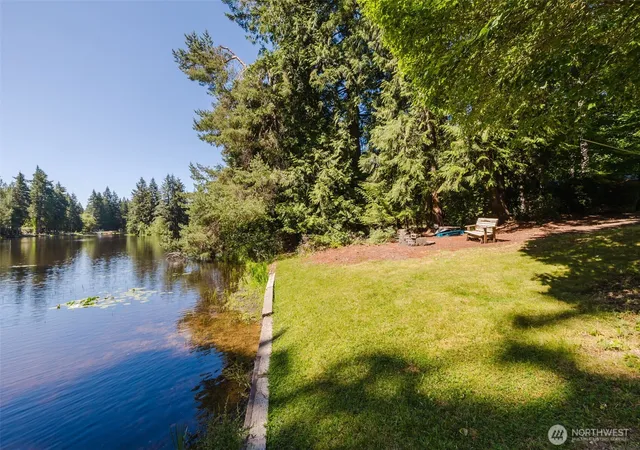Photo 2 of Manufactured home for sale at 41 E Pickering Pl, Shelton, WA 98584 | MLS# NWM2553008 | Listing updated on 2026-09-22
