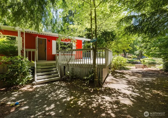 Photo 4 of Manufactured home for sale at 41 E Pickering Pl, Shelton, WA 98584 | MLS# NWM2553008 | Listing updated on 2026-09-22