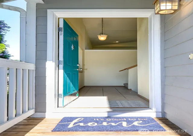 Photo 2 of Sale Pending at 16018 89th Avenue E, Puyallup, WA 98375 | MLS# NWM2553019 | Listing updated on 2026-09-30