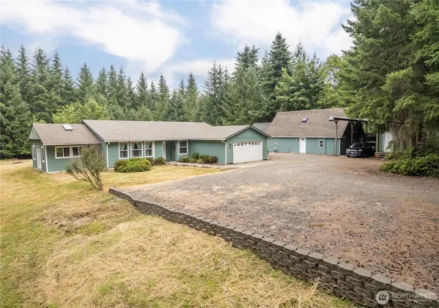Photo 3 of Single family home for sale at 265 Easy St Rd, Silverlake, WA 98645 | MLS# NWM2553026 | Listing updated on 2026-09-22
