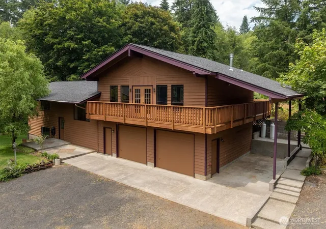 Photo 2 of Single family home for sale at 550 Ragland, Longview, WA 98632 | MLS# NWM2553040 | Listing updated on 2026-09-22