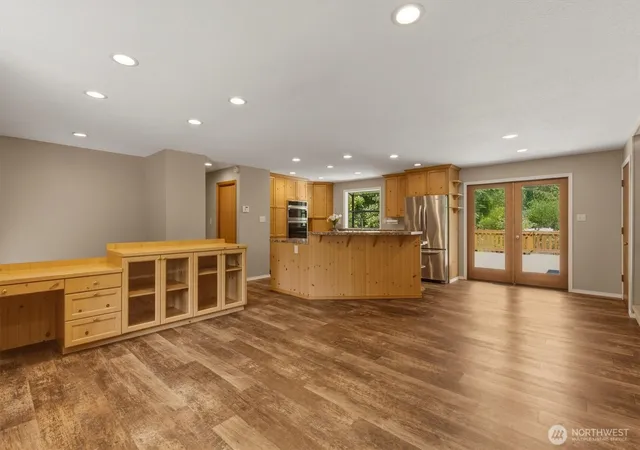Photo 3 of Single family home for sale at 550 Ragland, Longview, WA 98632 | MLS# NWM2553040 | Listing updated on 2026-09-22