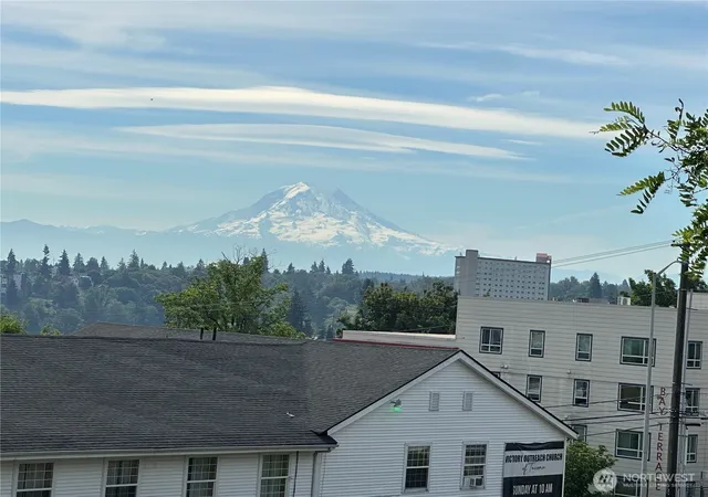 Photo 2 of Single family home for sale at 2371 S Yakima Ave, Tacoma, WA 98405 | MLS# NWM2553043 | Listing updated on 2026-09-29