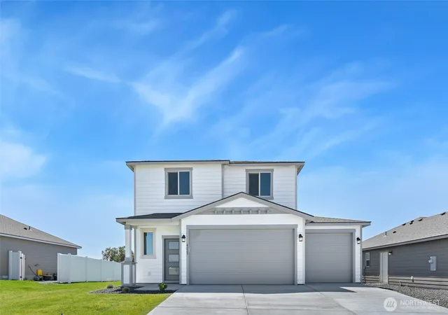 Photo 1 of Single family home for sale at 4223 W Sandy Ct, Moses Lake, WA 98837 | MLS# NWM2553090 | Listing updated on 2026-09-22