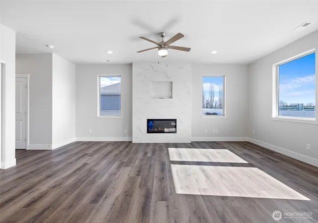 Photo 3 of Single family home for sale at 4223 W Sandy Ct, Moses Lake, WA 98837 | MLS# NWM2553090 | Listing updated on 2026-09-22