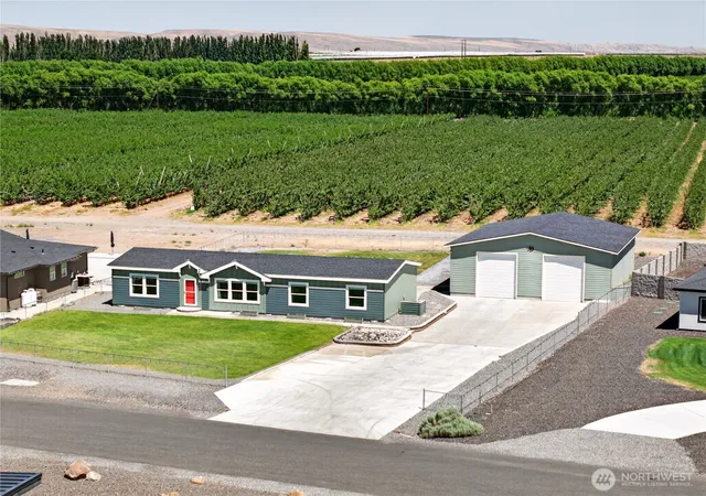Manufactured home for sale at 203 Moon River View SW, Mattawa, WA 99349 | MLS# NWM2553109